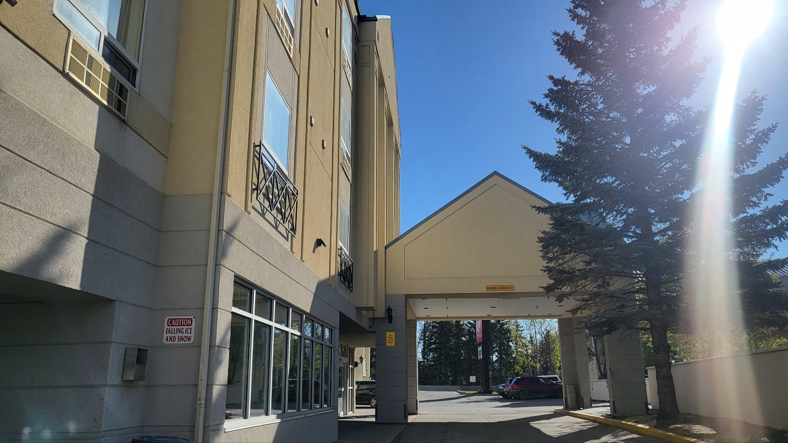 캘거리 가성비 숙소, Econo Lodge Inn & Suites University